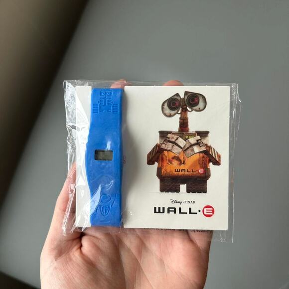 2008 Disney Pixar Wall E Robot Rubber Watch Movie Promo - Picture 3 of 5